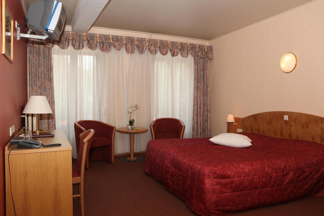 Hotel Op Der Bleech Fels Exterior foto